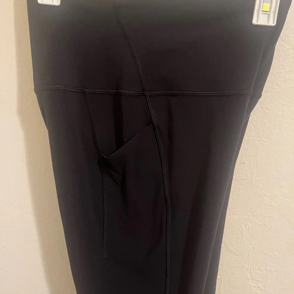 N/A chic black